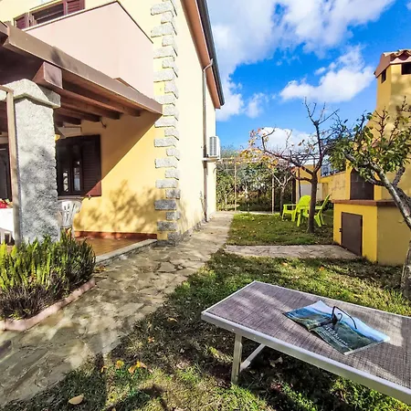 Remo By Interhome Tanaunella