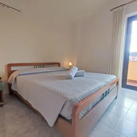 Remo By Interhome Apartman Tanaunella